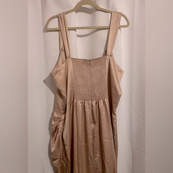 NWT Reformation Isolene Satin Dress Plus Sz 22 Bridesmaid Wedding Formal - Picture 6 of 6